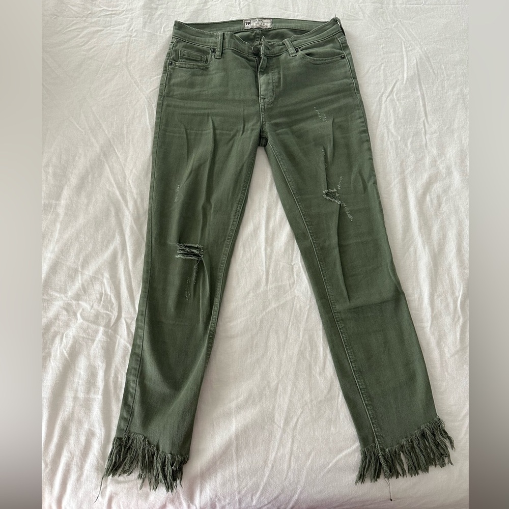 Denim pants/ jeans